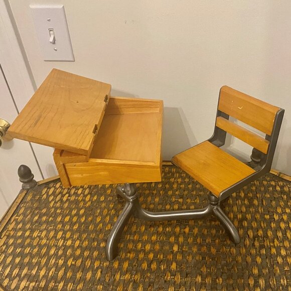 American Girl Doll School Desk & Chair Set – Wood & Metal – Vintage Style - Picture 4 of 10
